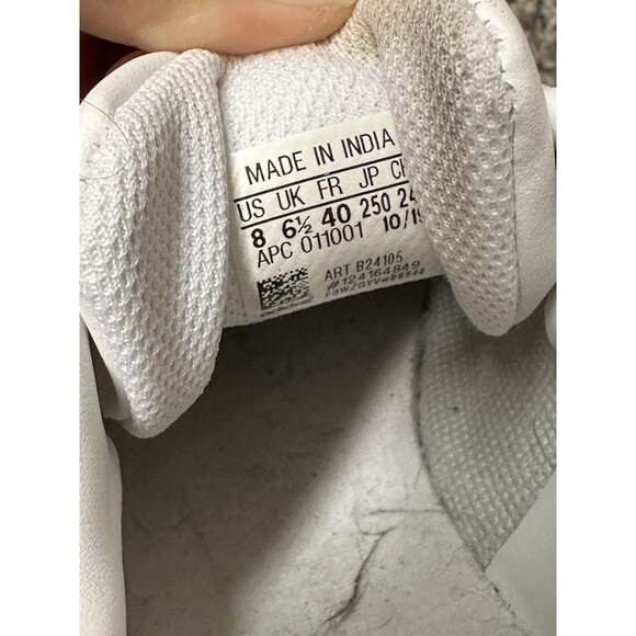 Adidas Sam Smith White/Green sneakers size 8 - Picture 8 of 8